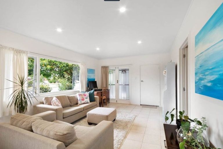 Photo of property in 20 Velma Road, Hillcrest, Auckland, 0627