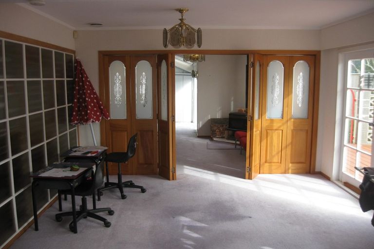 Photo of property in 28 Maple Grove, Kingston, Wellington, 6021