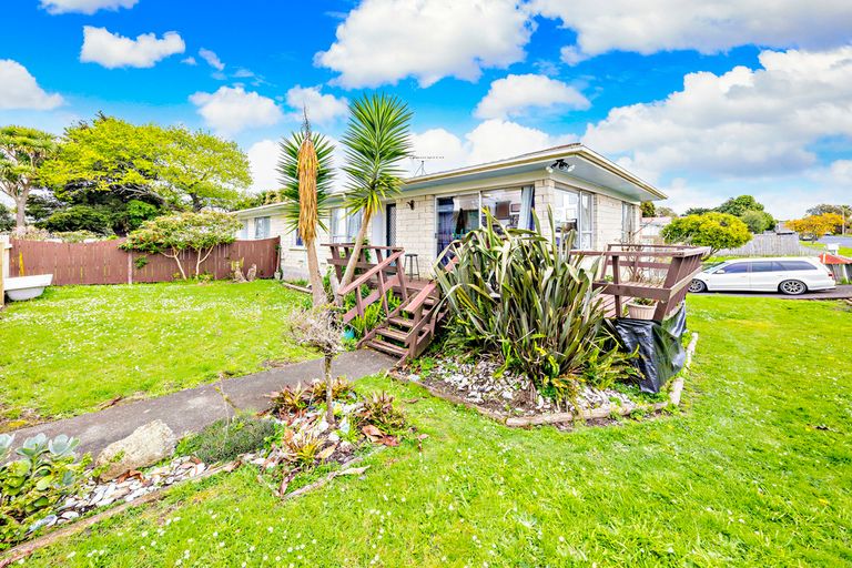 Photo of property in 1/28 Halsey Road, Manurewa, Auckland, 2102