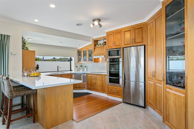 Photo of property in 1/40 Shepherd Road, Waipahihi, Taupo, 3330