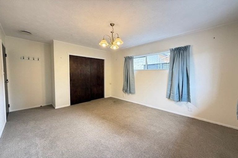 Photo of property in 70 Glencoe Road, Browns Bay, Auckland, 0630