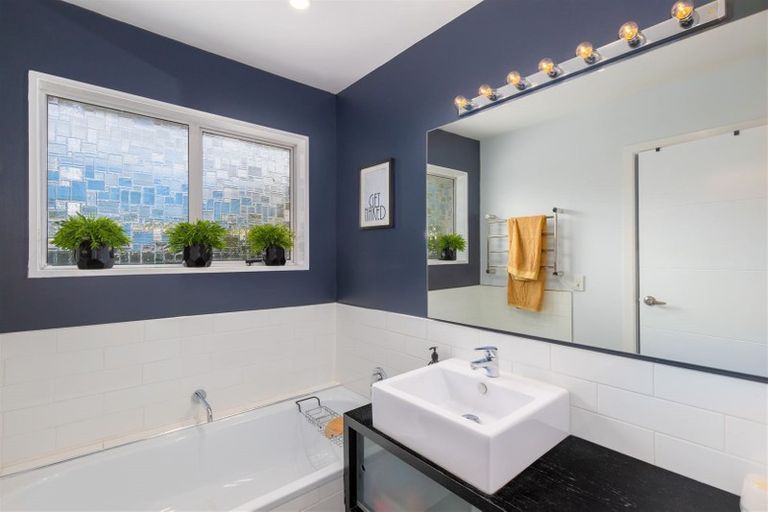 Photo of property in 6 Edward Street, Prebbleton, 7604