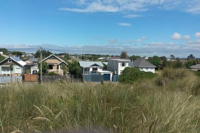 Photo of property in 36 Marine Parade, North New Brighton, Christchurch, 8083