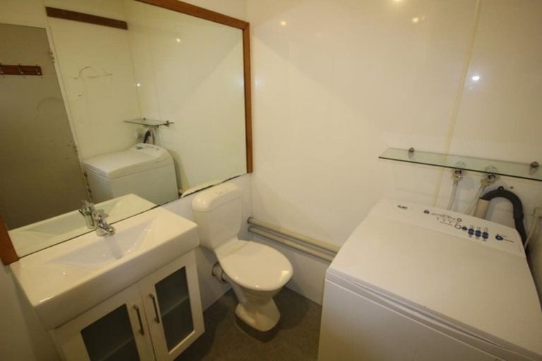 Photo of property in 77a Frobisher Street, Island Bay, Wellington, 6023