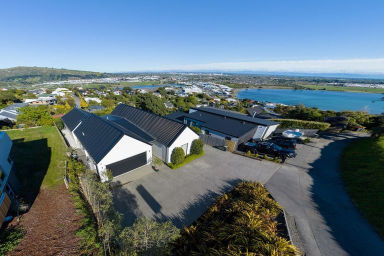 Photo of property in 285 Cannon Hill Crescent, Mount Pleasant, Christchurch, 8081