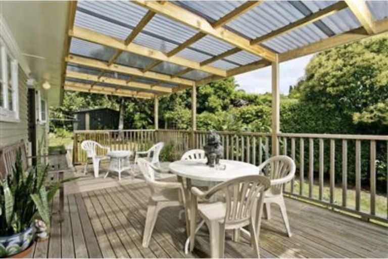 Photo of property in 16 Bruce Road, Glenfield, Auckland, 0629