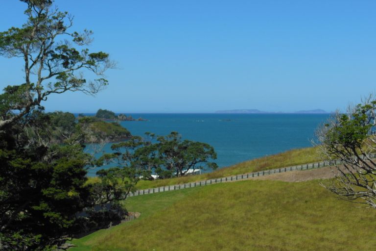 Photo of property in 19 Ongutukura Way, Oakura, Hikurangi, 0184