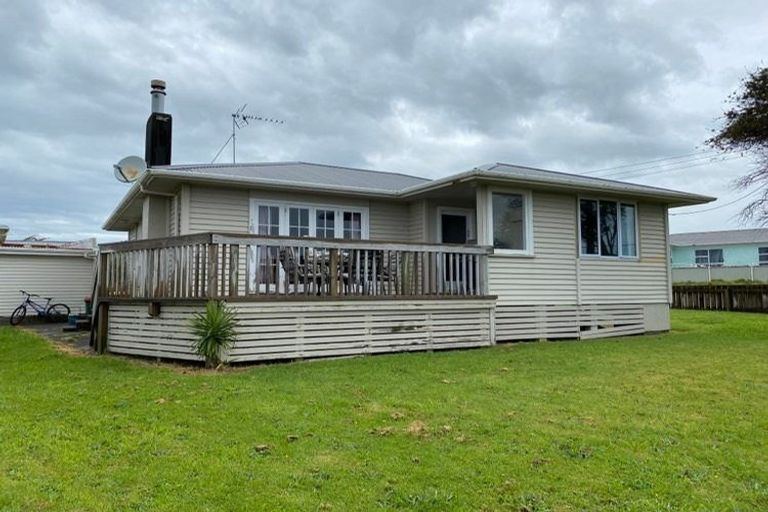 Photo of property in 2 Watene Crescent, Waitara, 4320