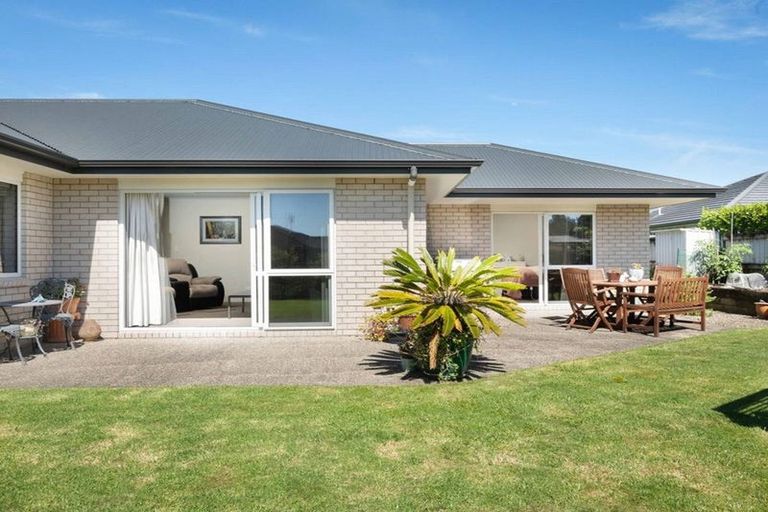 Photo of property in 15 Maniaroa Drive, Katikati, 3129