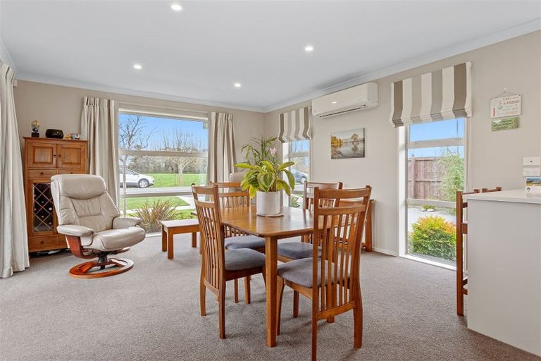 Photo of property in 69 Kippenberger Avenue, Rangiora, 7400