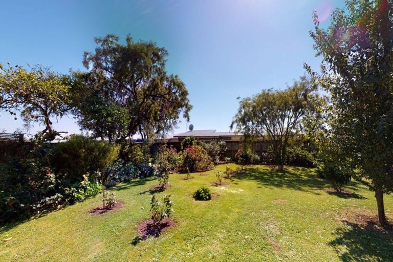 Photo of property in 19 Liverpool Street, Levin, 5510