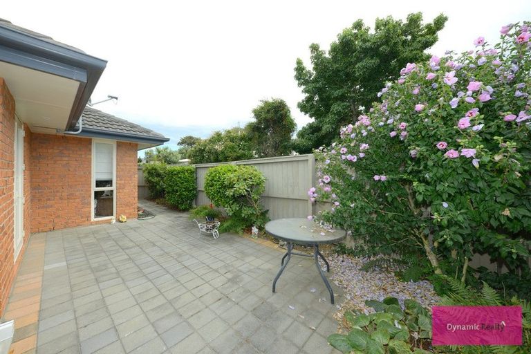 Photo of property in 70 Vivian Street, Burwood, Christchurch, 8083
