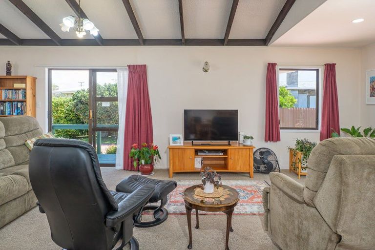Photo of property in 17 Dundas Street, Whitianga, 3510