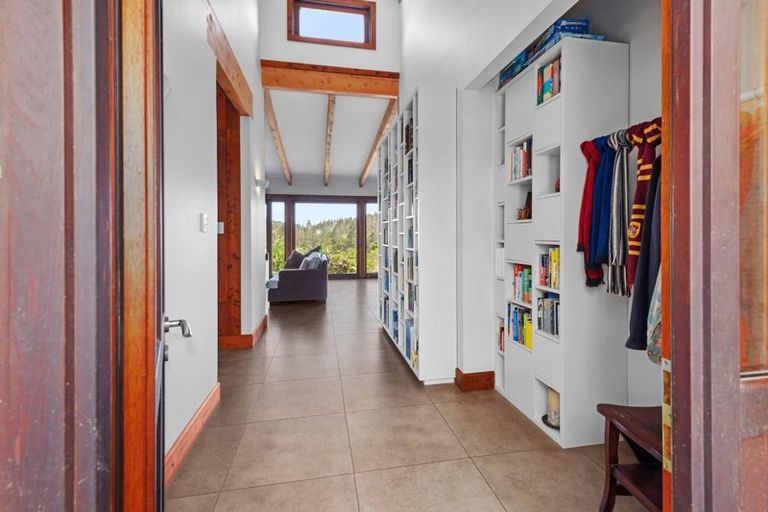 Photo of property in 114 Hay Road, Helena Bay, Hikurangi, 0184