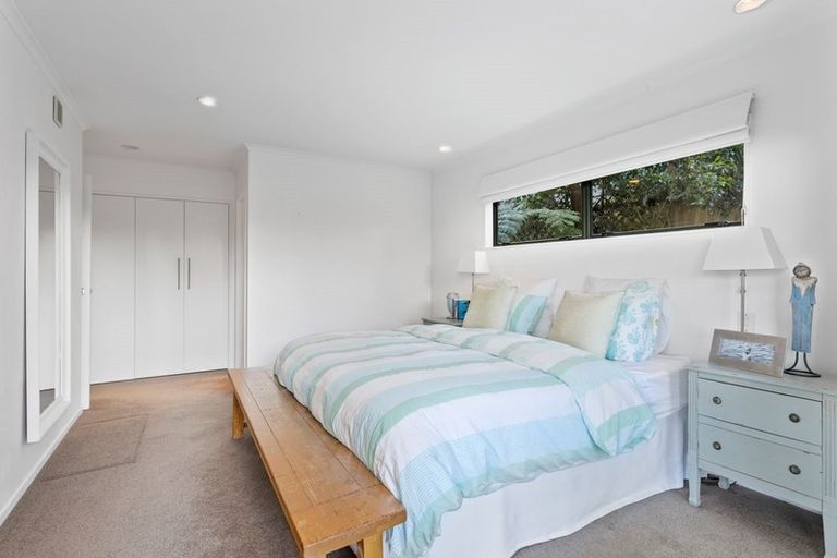 Photo of property in 1/2 Parr Terrace, Castor Bay, Auckland, 0620