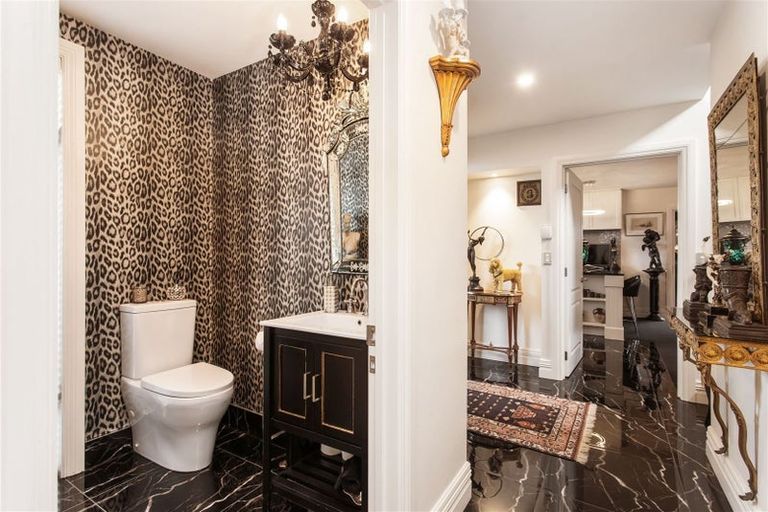 Photo of property in 2 Browns Road, St Albans, Christchurch, 8014