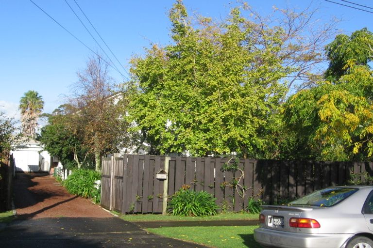 Photo of property in 26 Riverlea Avenue, Pakuranga, Auckland, 2010