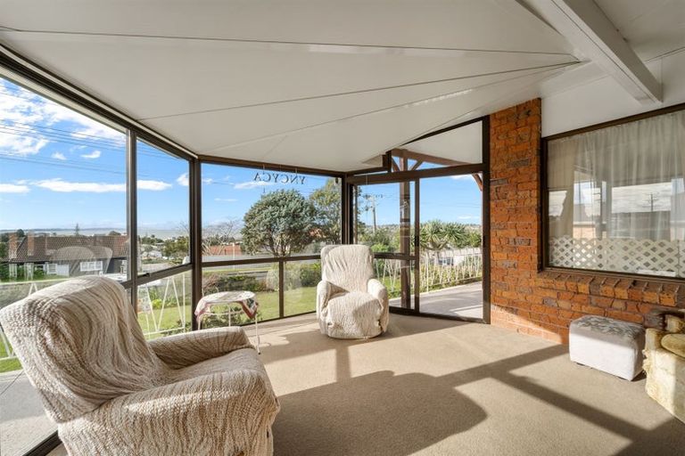 Photo of property in 53 Brightside Road, Stanmore Bay, Whangaparaoa, 0932