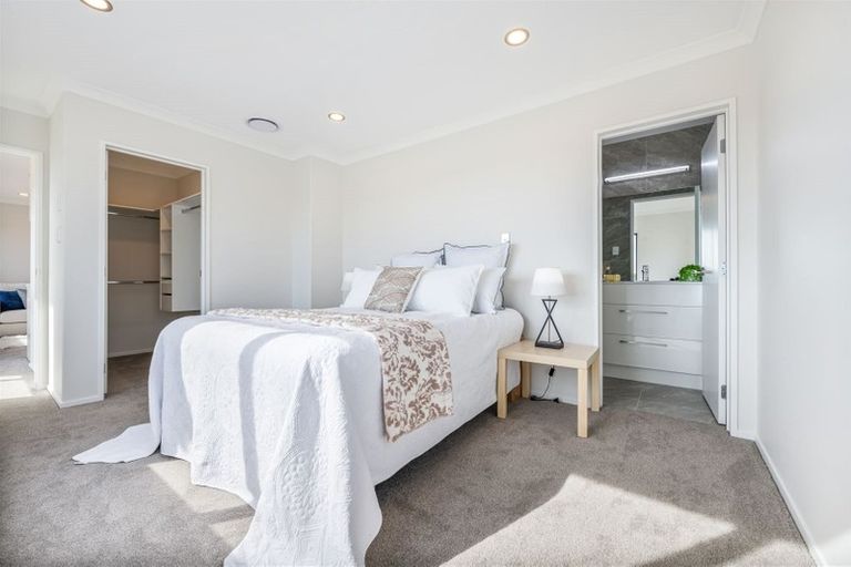 Photo of property in 66 Tir Conaill Avenue, Flat Bush, Auckland, 2019