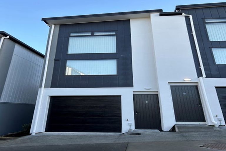 Photo of property in 7 Pukakaho Lane, Papatoetoe, Auckland, 2025