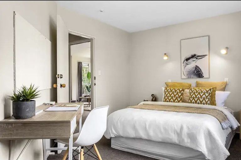 Photo of property in 2 Colman Avenue, Sockburn, Christchurch, 8042