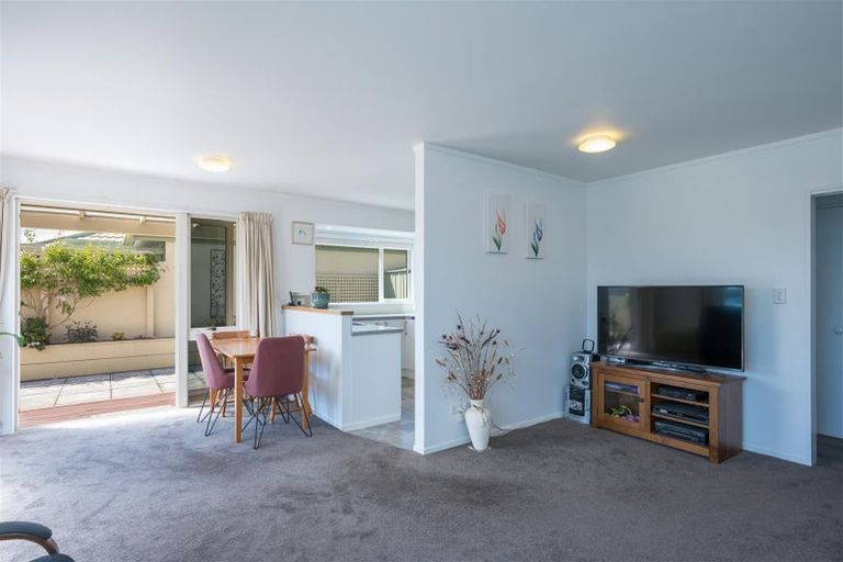 Photo of property in 13 Vining Crescent, Stoke, Nelson, 7011