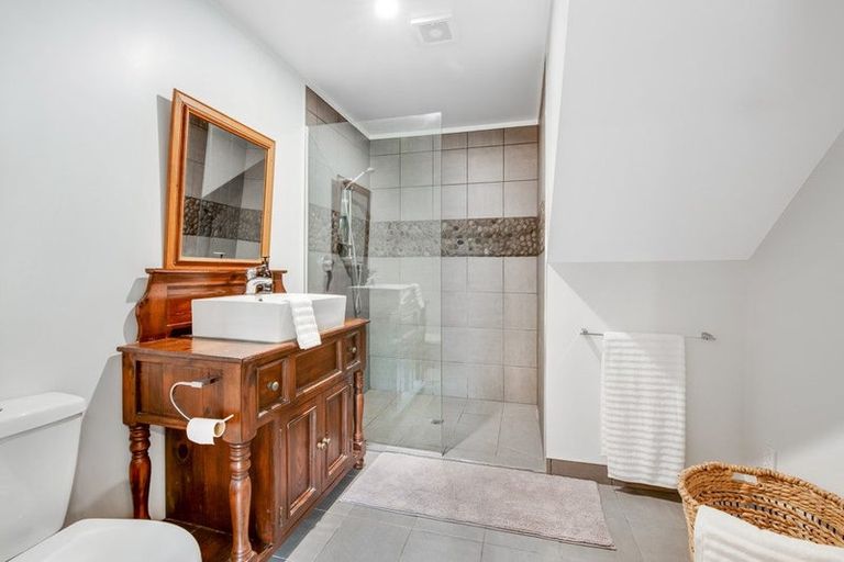 Photo of property in 5 Onewhero Road, Kaukapakapa, Warkworth, 0984