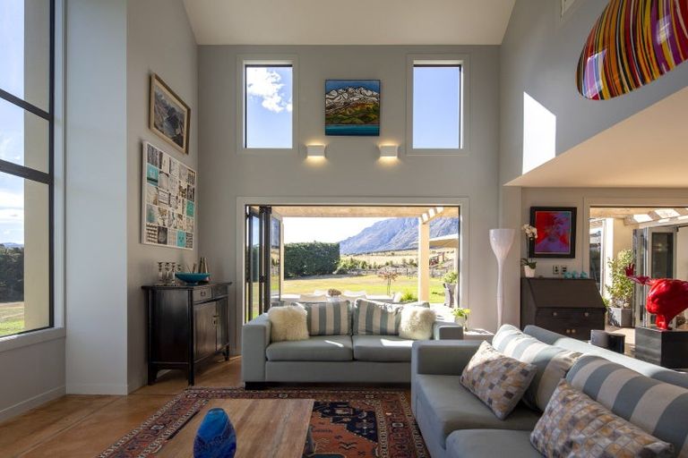 Photo of property in 5 Scenic Drive, Drift Bay, Queenstown, 9371