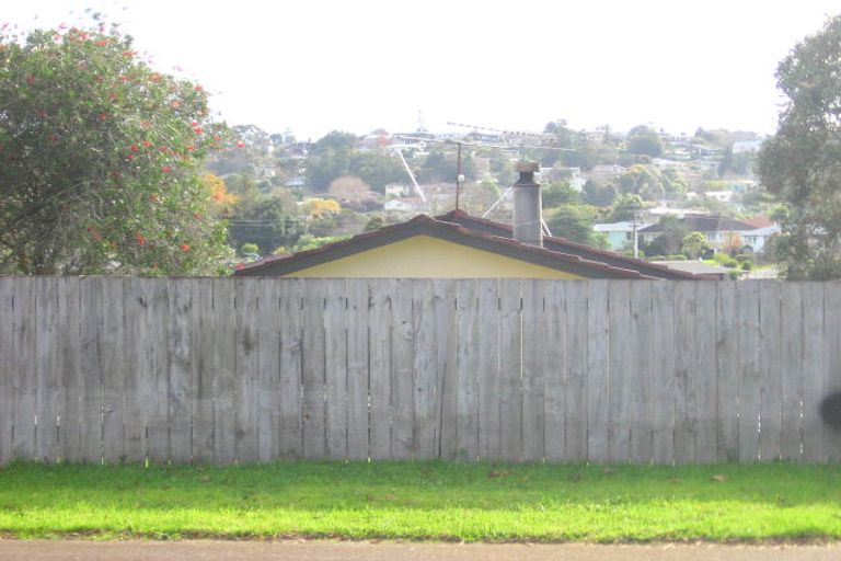 Photo of property in 36 Arlette Place, Massey, Auckland, 0614