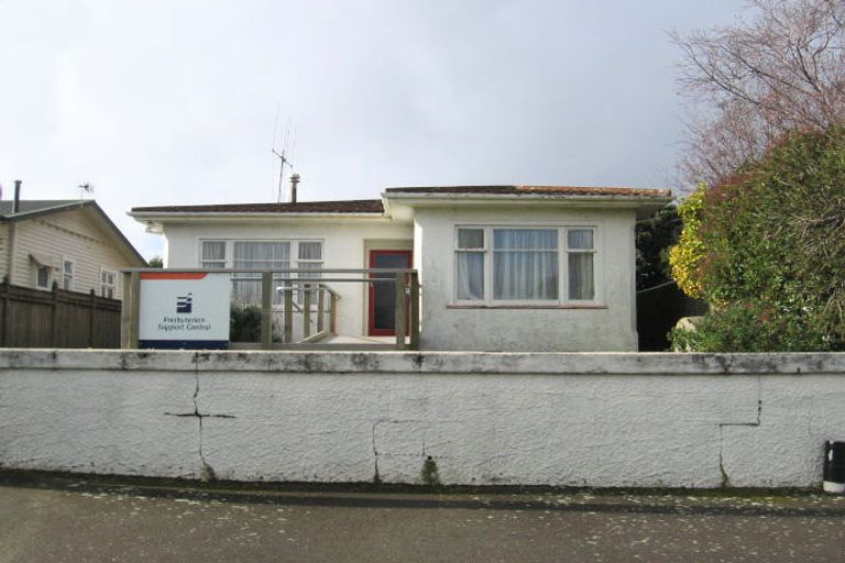 Photo of property in 9 Russell Street, Palmerston North, 4414