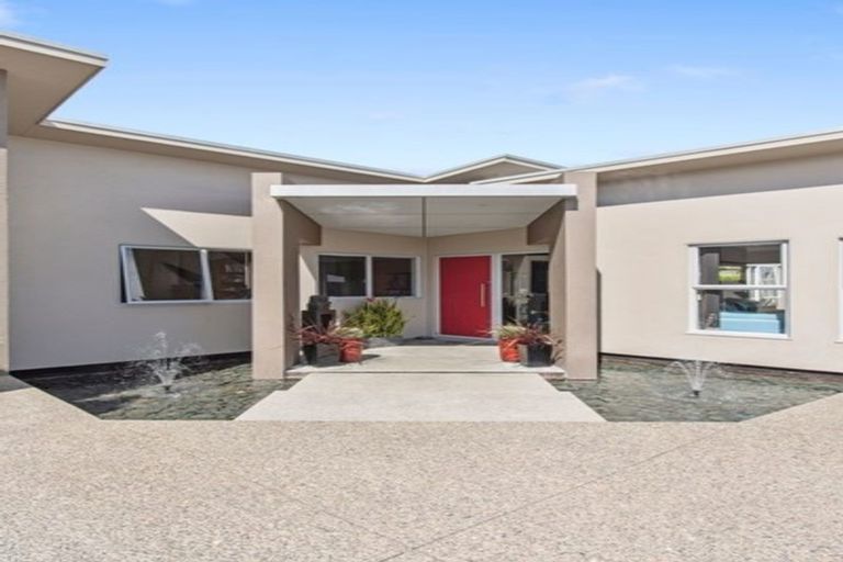 Photo of property in 23 Elias Court, The Gardens, Auckland, 2105