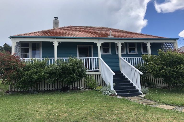 Photo of property in 4 Mclean Street, Oamaru North, Oamaru, 9400