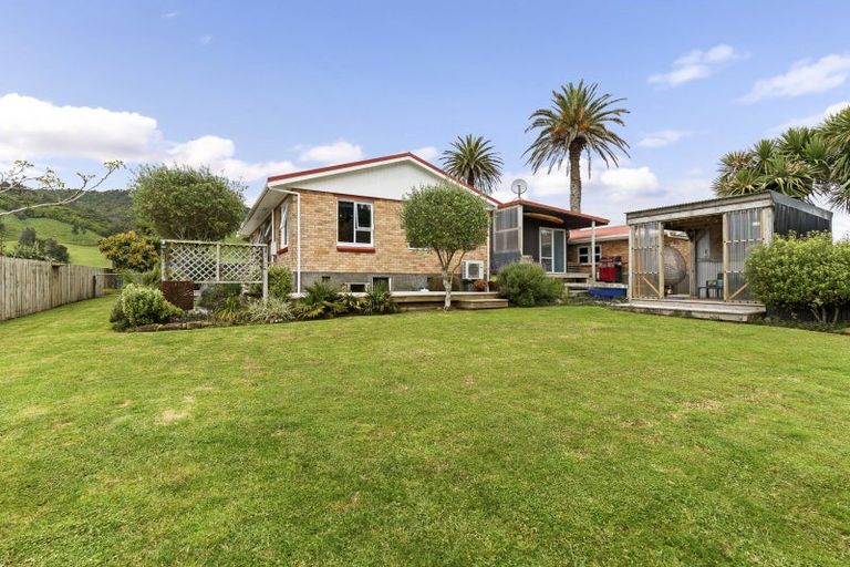 Photo of property in 1606 South Road, Tataraimaka, New Plymouth, 4374