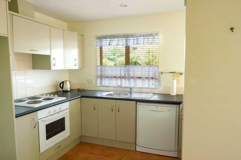 Photo of property in 11/25 Tilford Street, Woolston, Christchurch, 8062