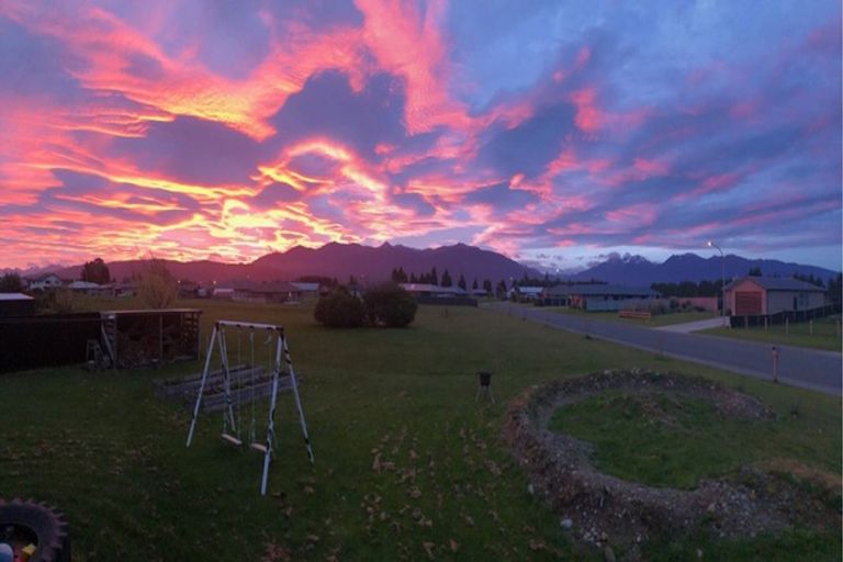 Photo of property in 44 Orbell Crescent, Te Anau, 9679