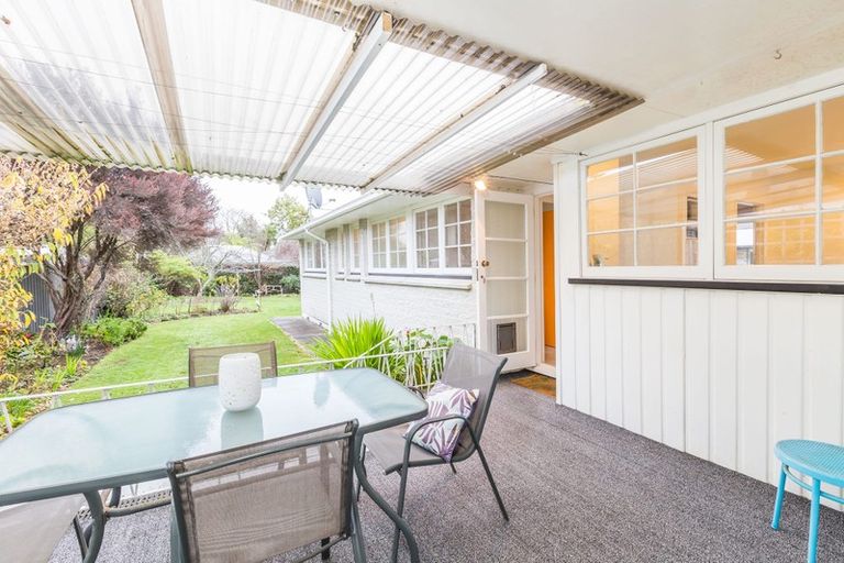 Photo of property in 8 James Cook Street, Havelock North, 4130