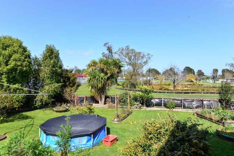 Photo of property in 1 Kingsway Crescent, Forest Lake, Hamilton, 3200