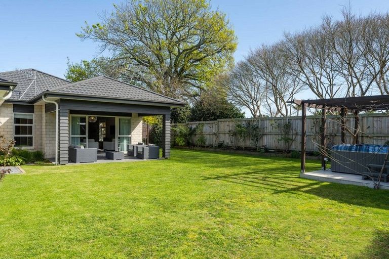 Photo of property in 15 Tall Oaks Way, Bethlehem, Tauranga, 3110