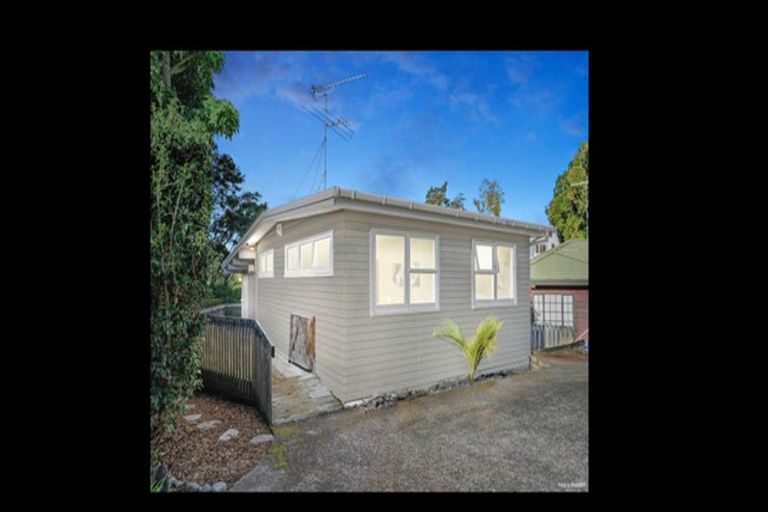 Photo of property in 1/7 Odette Road, Totara Vale, Auckland, 0629