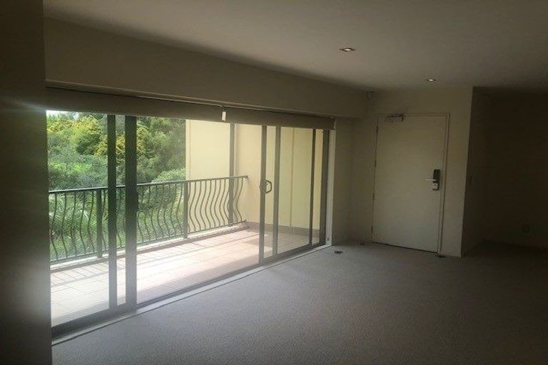 Photo of property in 10/7 The Avenue, Albany, Auckland, 0632