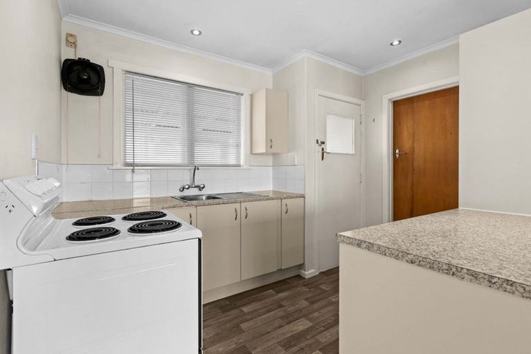 Photo of property in 16 Shearer Place, Pirimai, Napier, 4112