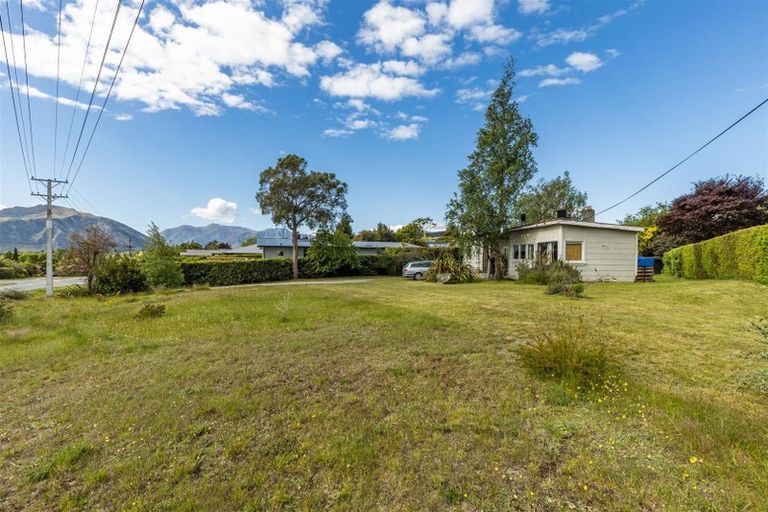 Photo of property in 97 Beacon Point Road, Wanaka, 9305