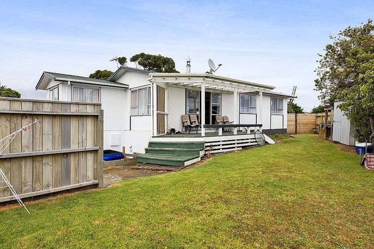 Photo of property in 11 Tui Place, Bell Block, New Plymouth, 4312