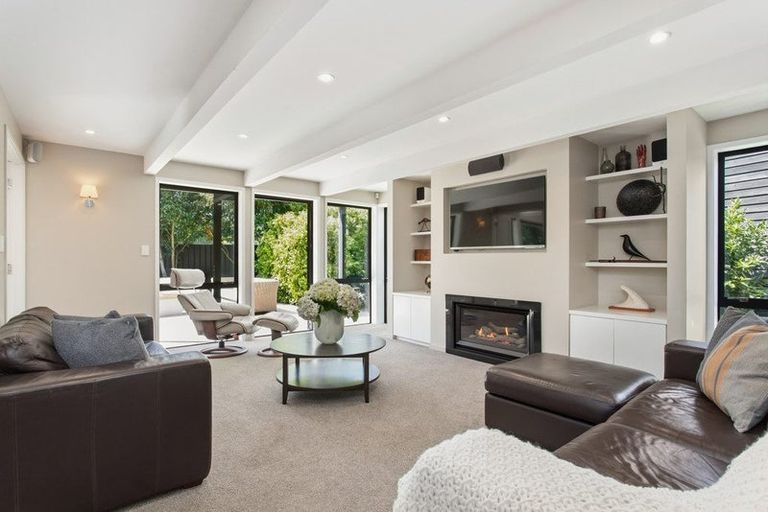 Photo of property in 190 Fendalton Road, Fendalton, Christchurch, 8052