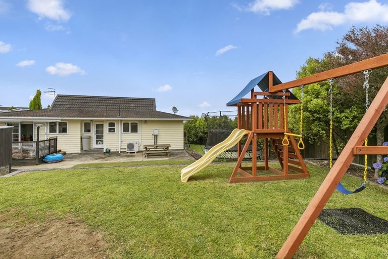 Photo of property in 16 Otira Grove, Kelson, Lower Hutt, 5010