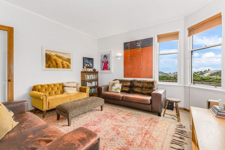 Photo of property in 37 Reuben Avenue, Brooklyn, Wellington, 6021