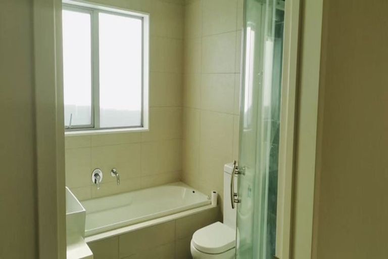 Photo of property in 30 Park Rise, Campbells Bay, Auckland, 0630