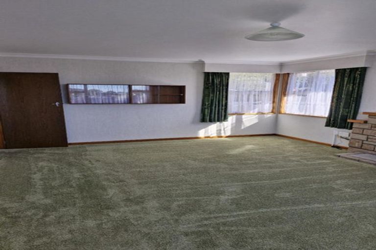 Photo of property in 20 Alberta Road, Glen Avon, New Plymouth, 4312