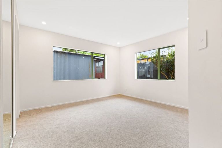 Photo of property in 2 Ferngrove Avenue, Ranui, Auckland, 0612