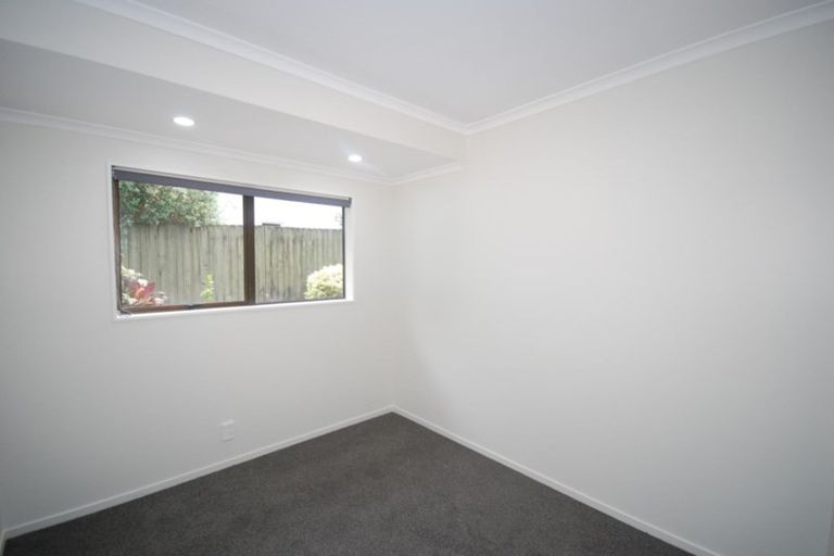 Photo of property in 3/23a Saxon Street, Waterview, Auckland, 1026